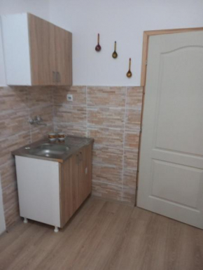 rm castell apartments